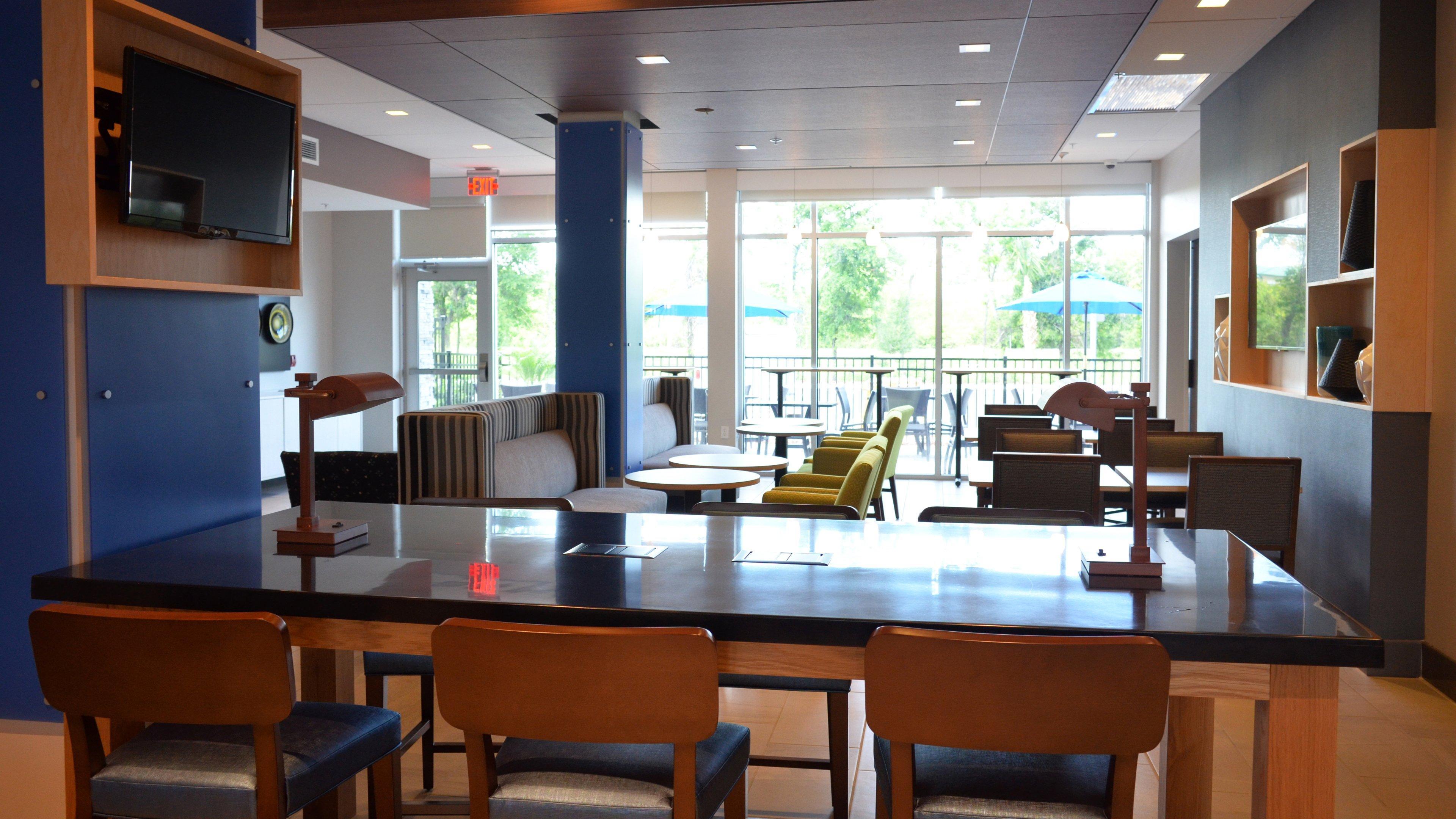 Holiday Inn Express & Suites - Jacksonville W - I295 And I10 By Ihg Bagian luar foto